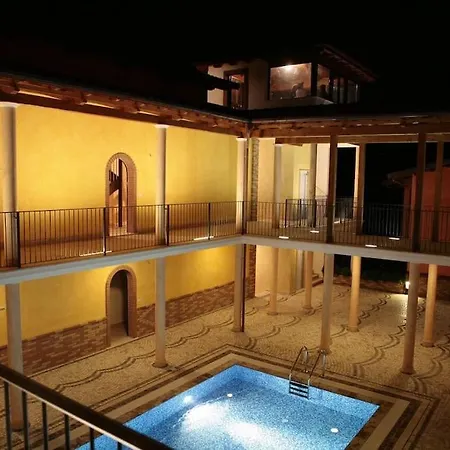 Borgo Il Castello - Vista Piscina E Mare アパート トルトレート