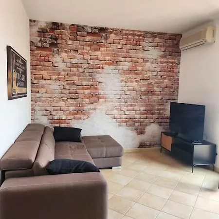 Borgo Il Castello - Vista Piscina E Mare