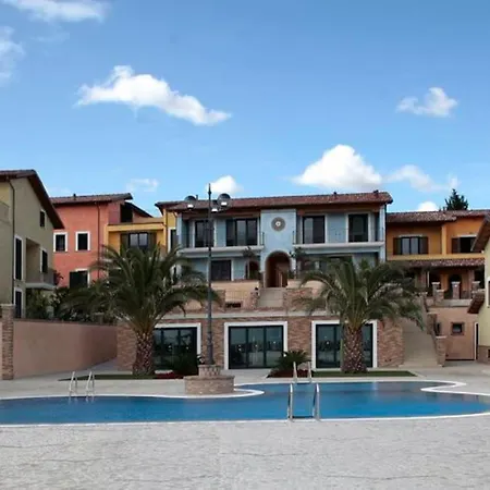 Apartment Borgo Il Castello - Vista Piscina E Mare Tortoreto